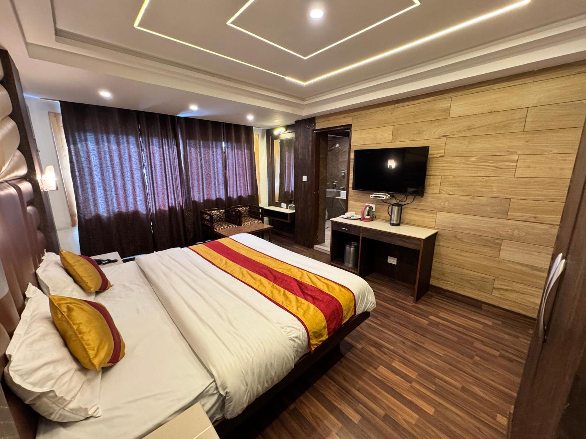 שימלה Victory Hotel And Restaurant By Gs Hospitality מראה חיצוני תמונה