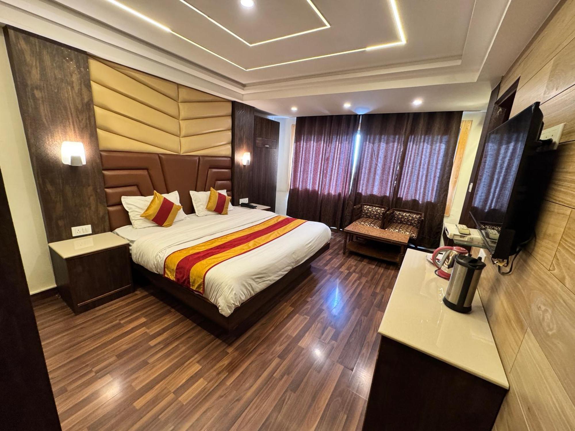 שימלה Victory Hotel And Restaurant By Gs Hospitality מראה חיצוני תמונה