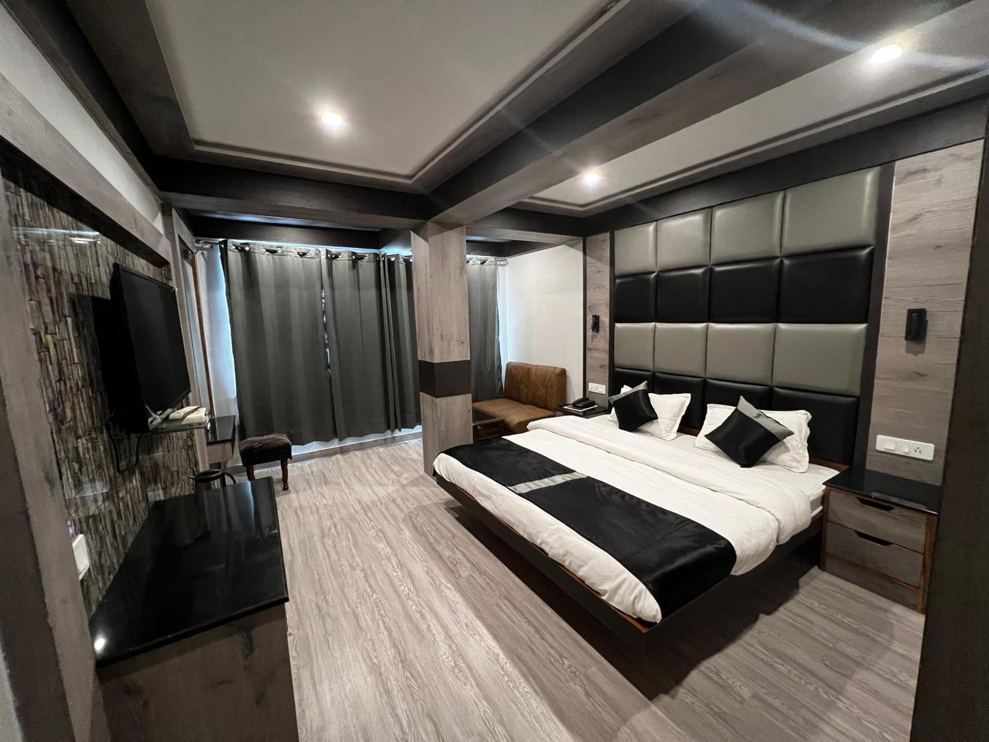 שימלה Victory Hotel And Restaurant By Gs Hospitality מראה חיצוני תמונה