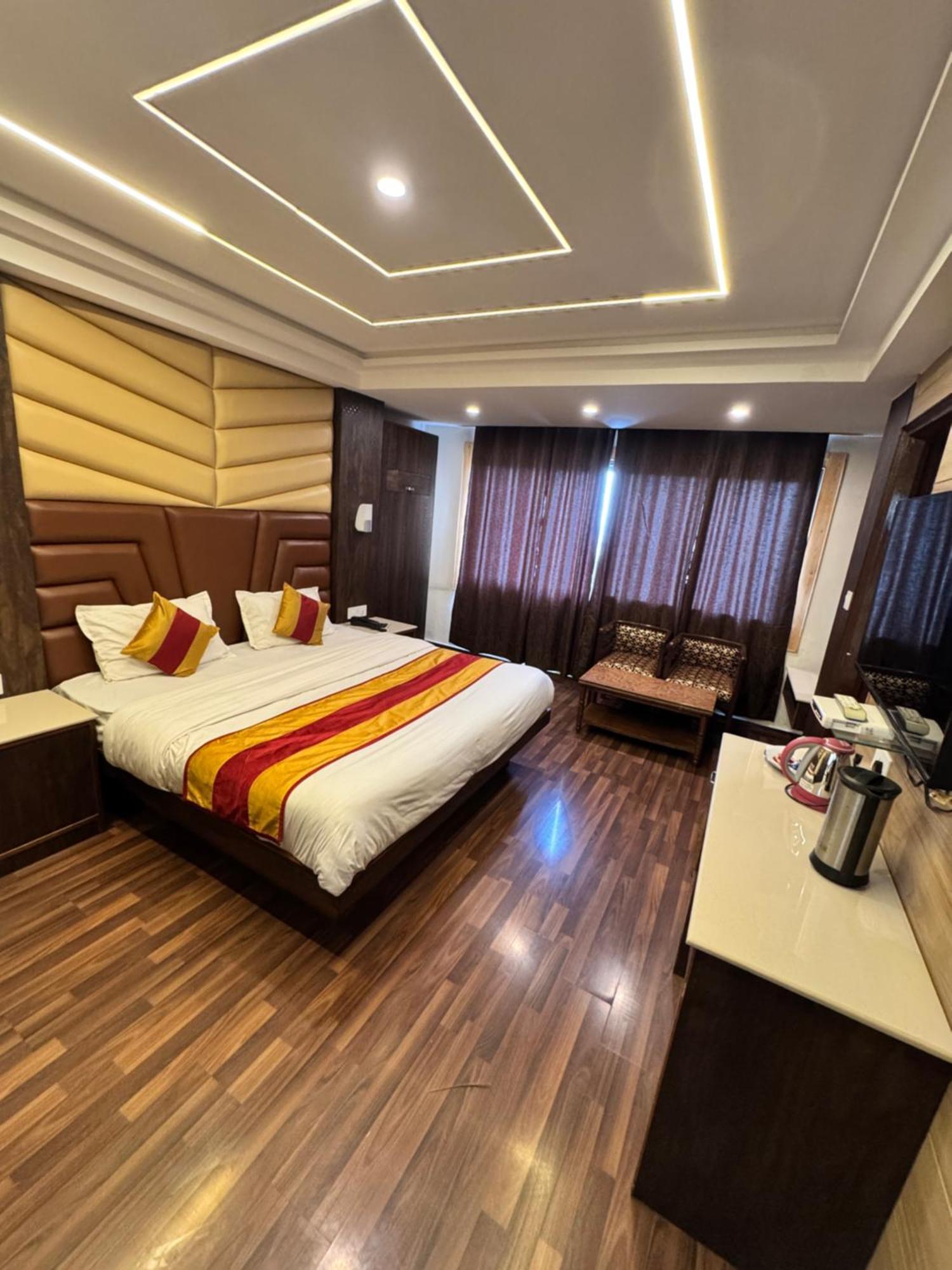 שימלה Victory Hotel And Restaurant By Gs Hospitality מראה חיצוני תמונה