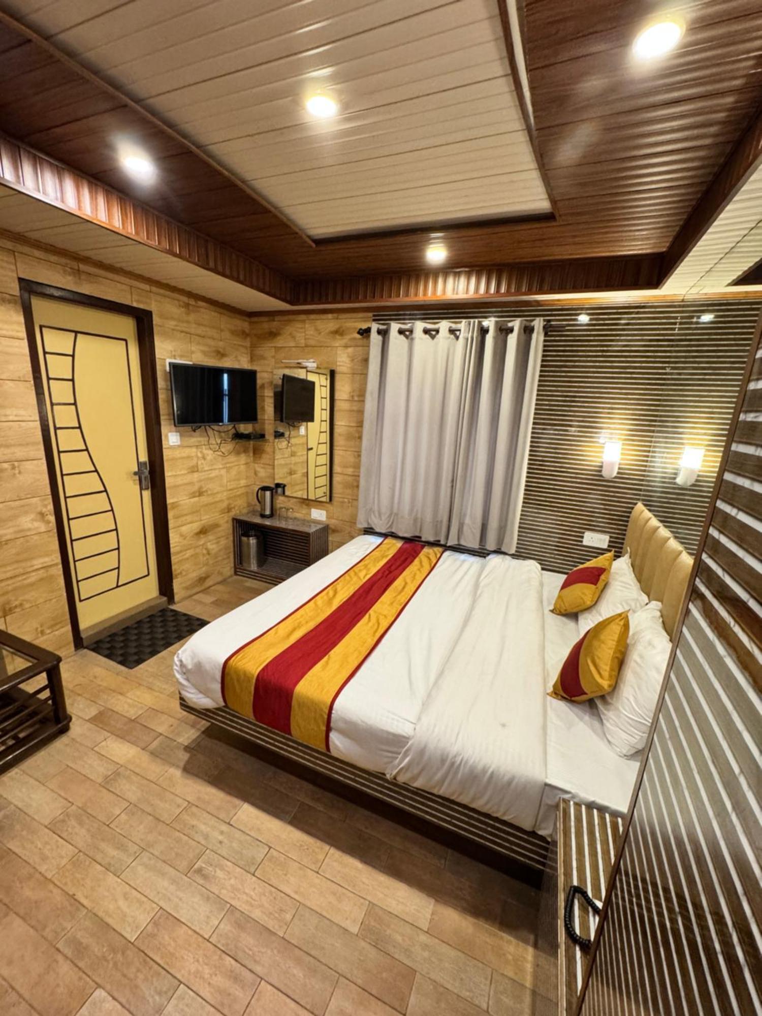 שימלה Victory Hotel And Restaurant By Gs Hospitality מראה חיצוני תמונה